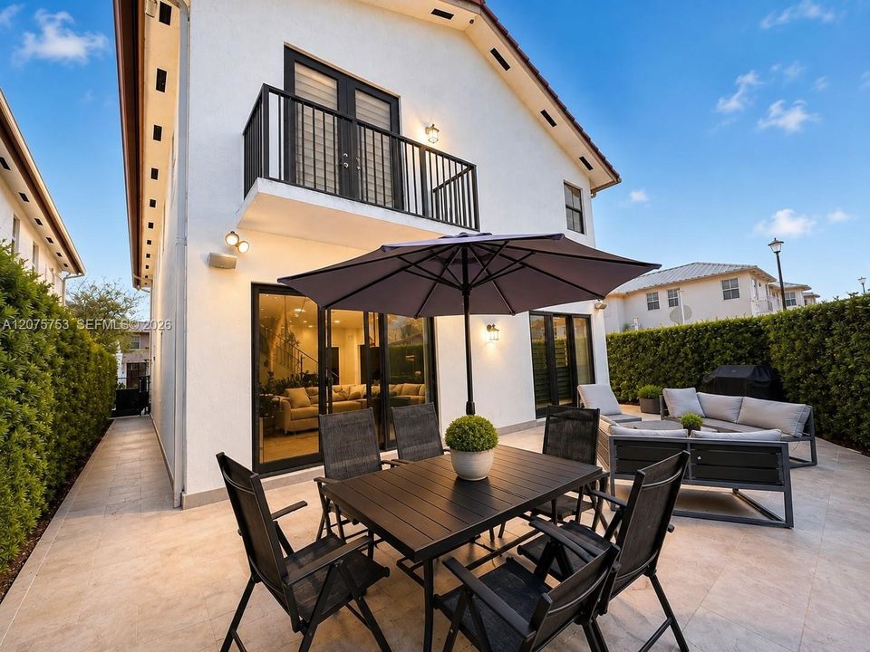 For Rent: $8,000 (5 beds, 4 baths, 3205 Square Feet)