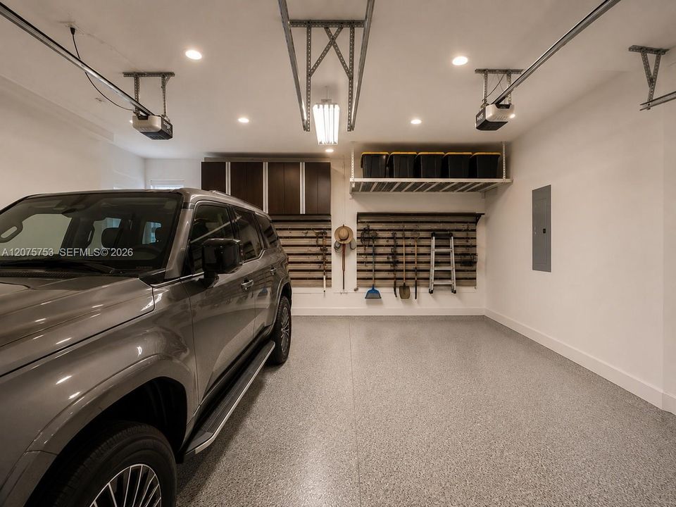 For Rent: $8,000 (5 beds, 4 baths, 3205 Square Feet)