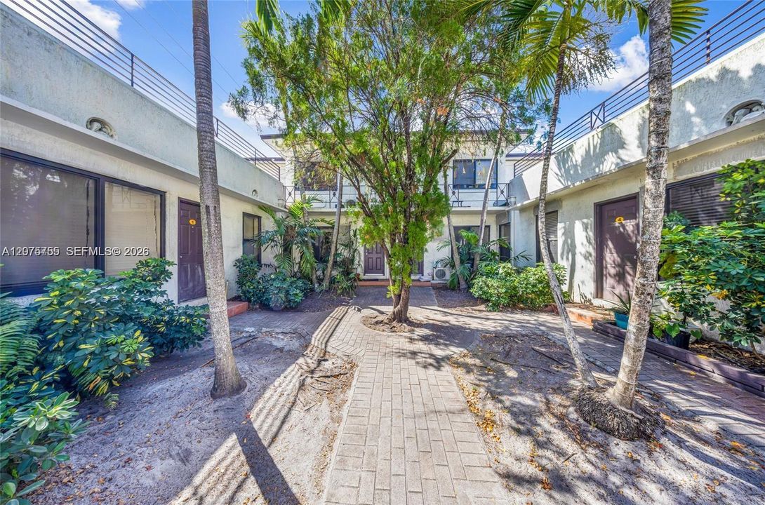 For Rent: $1,600 (1 beds, 1 baths, 0 Square Feet)