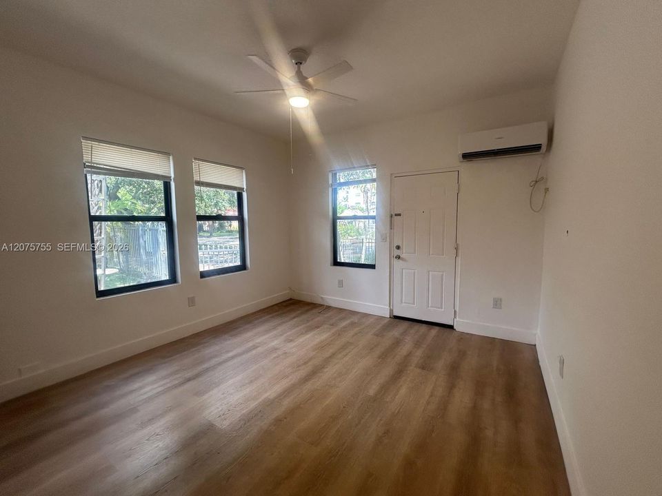 For Rent: $1,600 (1 beds, 1 baths, 0 Square Feet)