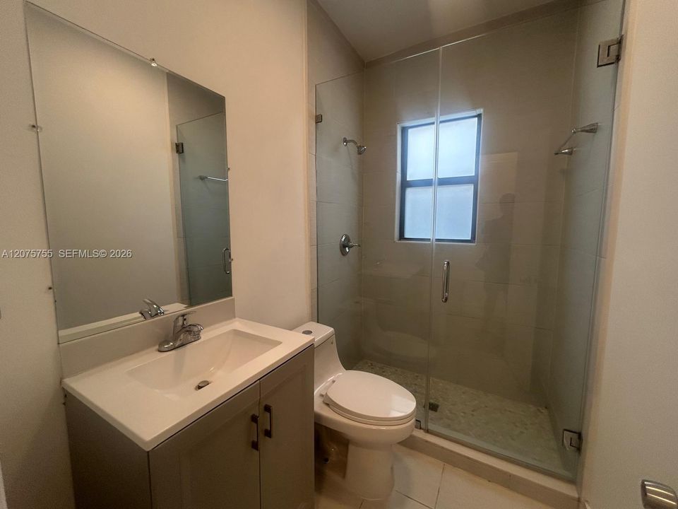 For Rent: $1,600 (1 beds, 1 baths, 0 Square Feet)