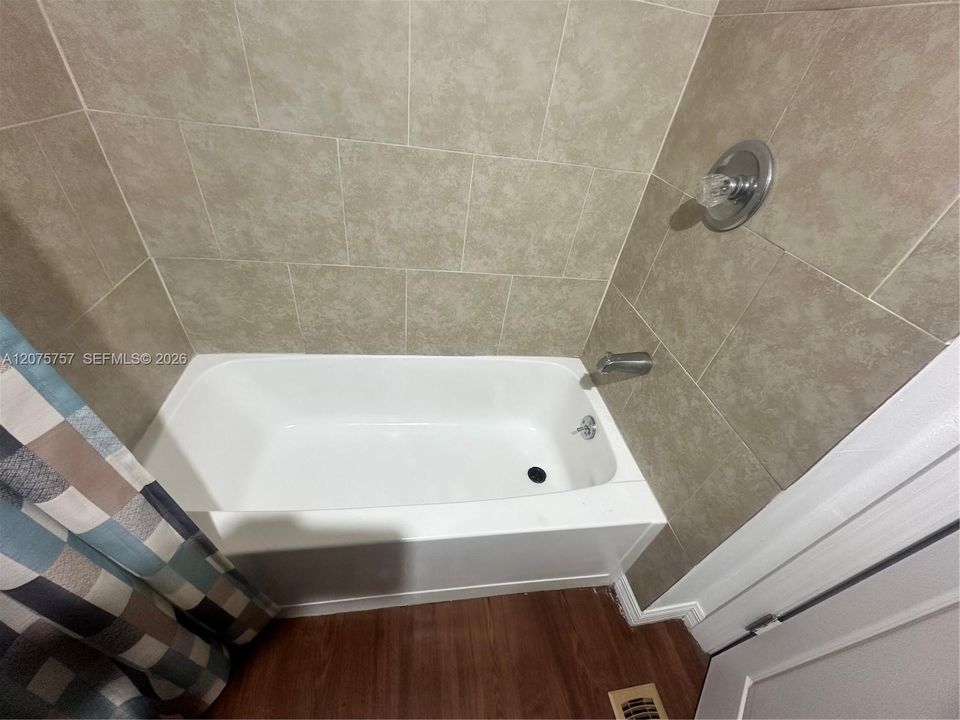 En Renta: $2,150 (2 camas, 1 baños, 728 Pies cuadrados)