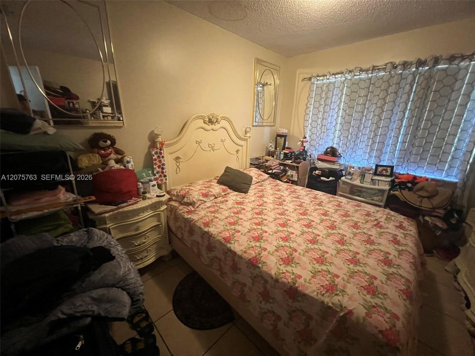 For Sale: $475,000 (3 beds, 2 baths, 1138 Square Feet)