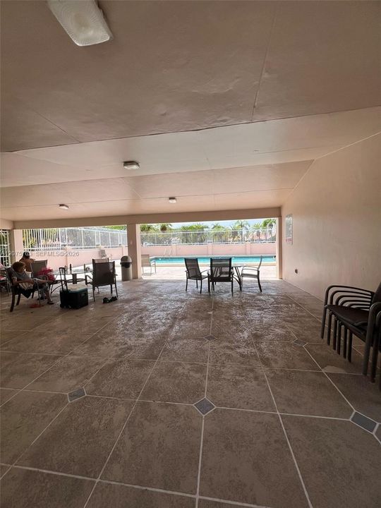 For Sale: $475,000 (3 beds, 2 baths, 1138 Square Feet)