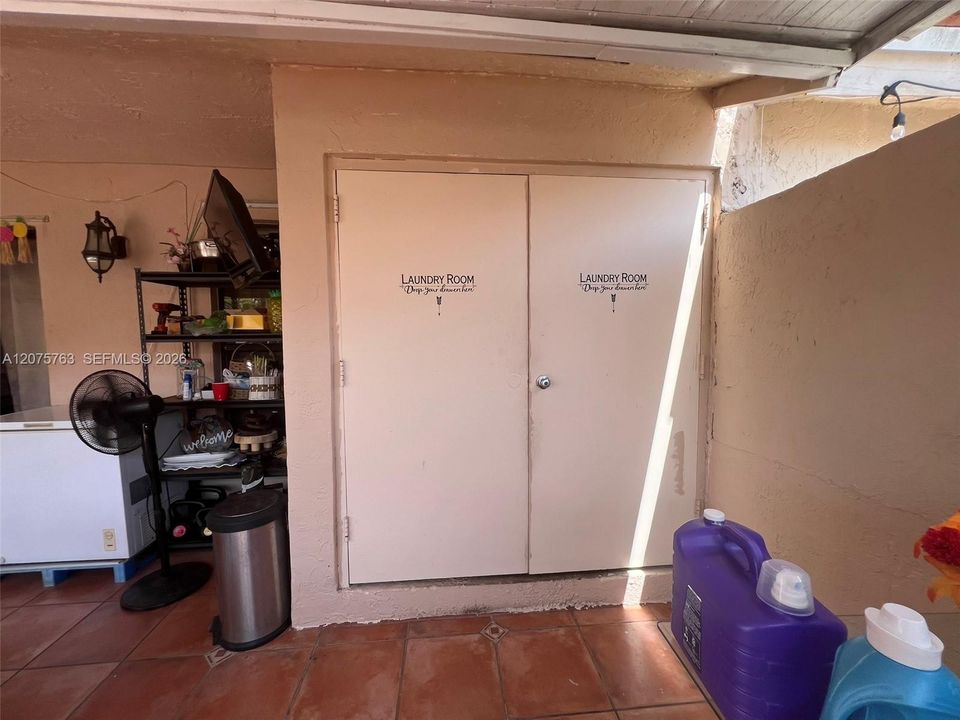For Sale: $475,000 (3 beds, 2 baths, 1138 Square Feet)