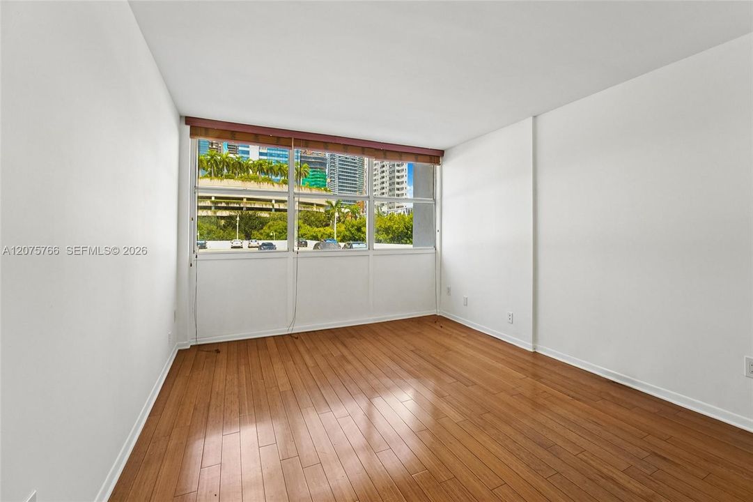 En Venta: $469,000 (2 camas, 2 baños, 1085 Pies cuadrados)