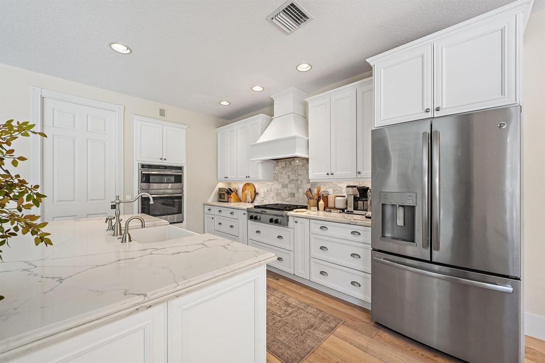 221 New Haven Blvd-22