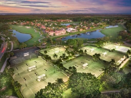 Tennis_Courts_at_Night_SN