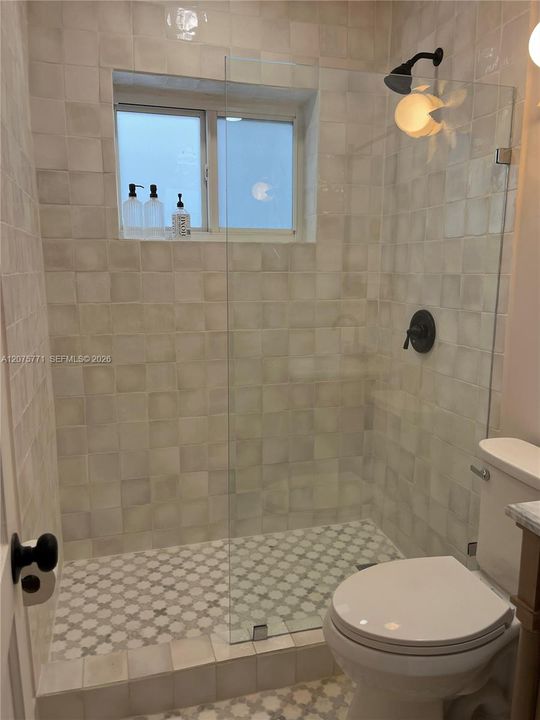 For Rent: $4,150 (3 beds, 1 baths, 1178 Square Feet)