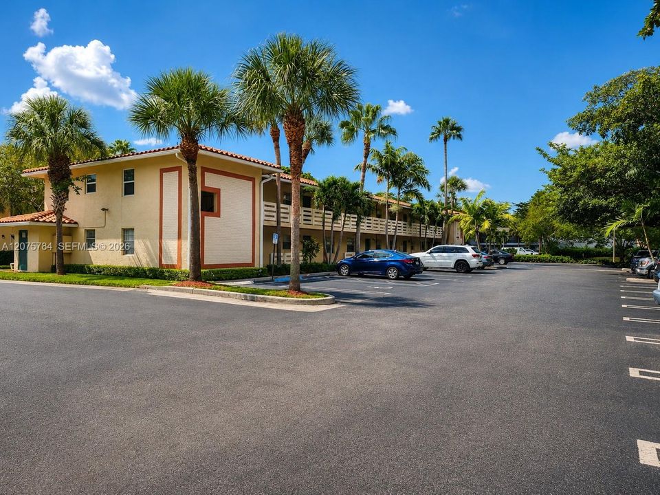Country Garden Condominium Building E