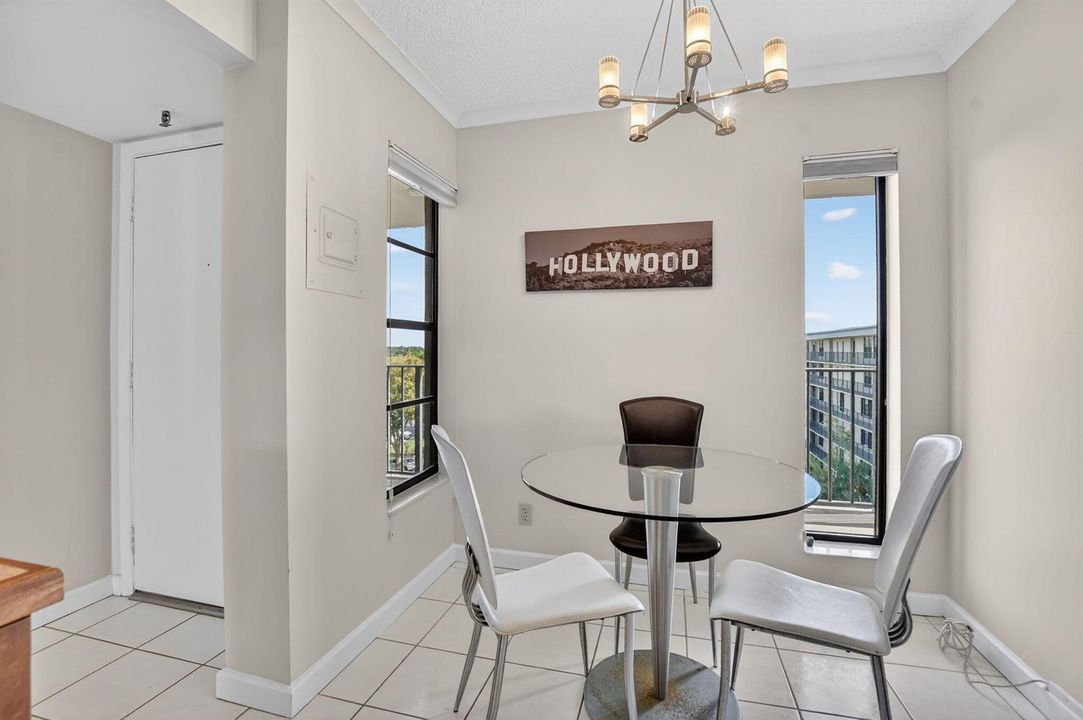 Breakfast area