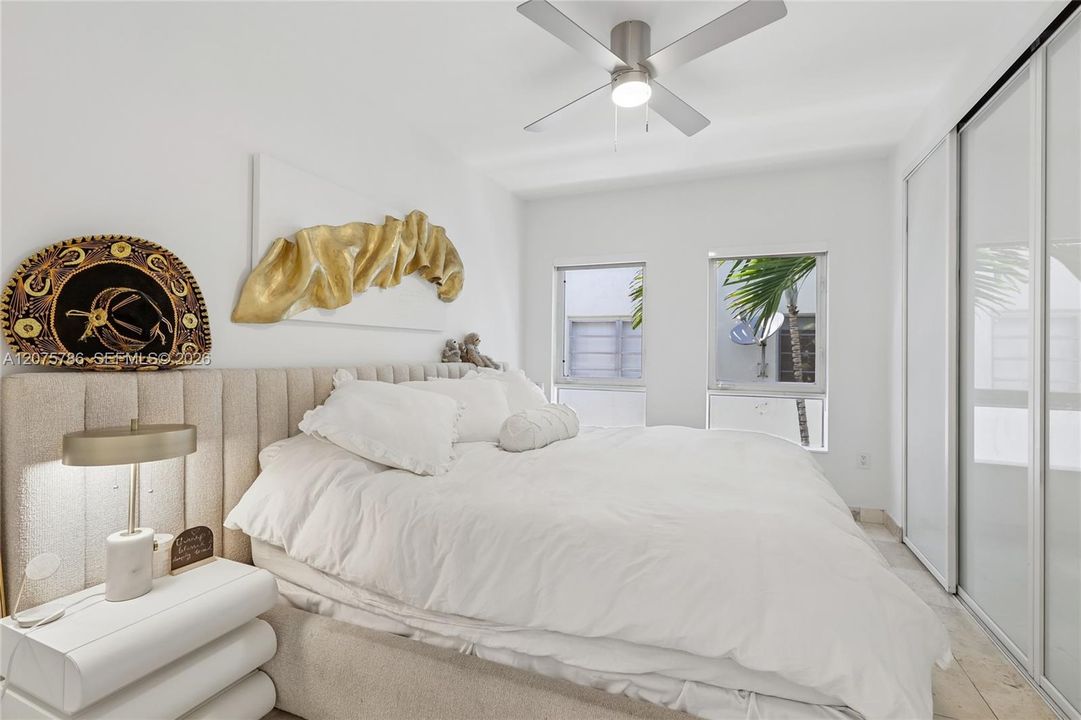 For Rent: $4,500 (2 beds, 1 baths, 1100 Square Feet)