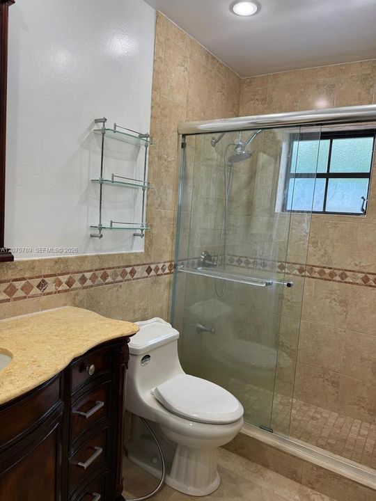 For Rent: $3,500 (3 beds, 2 baths, 1398 Square Feet)