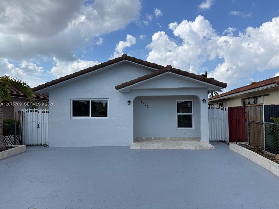 For Rent: $3,500 (3 beds, 2 baths, 1398 Square Feet)