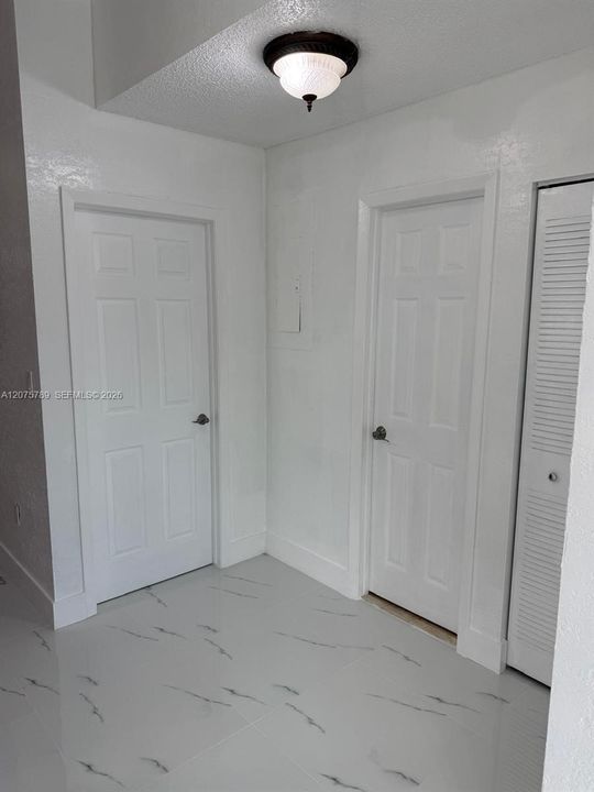For Rent: $3,500 (3 beds, 2 baths, 1398 Square Feet)
