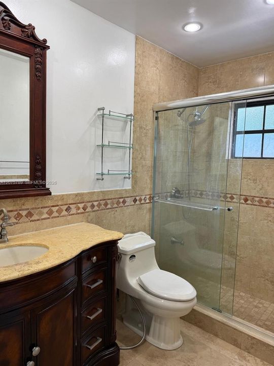 For Rent: $3,500 (3 beds, 2 baths, 1398 Square Feet)