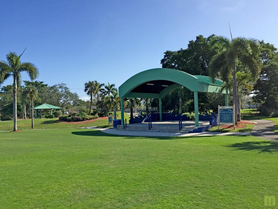307 CC Amphitheater