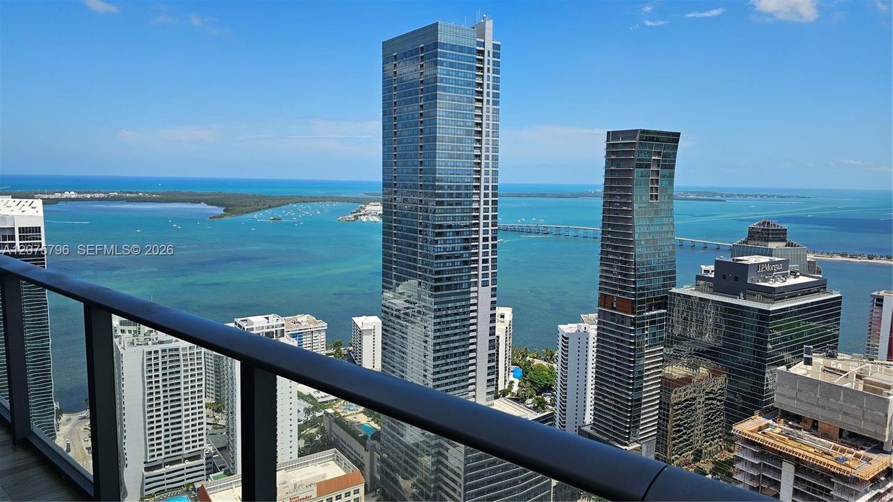 На продажу: $3,300,000 (4 спален, 3 ванн, 2010 Квадратных фут)