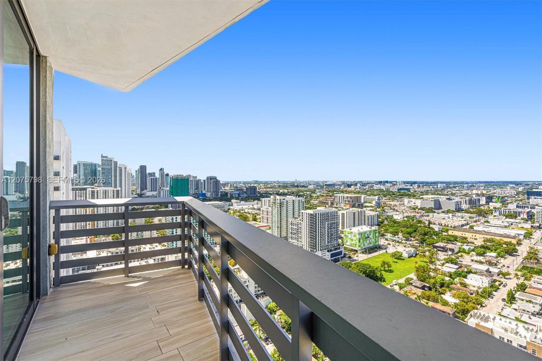 En Venta: $1,349,000 (3 camas, 2 baños, 1395 Pies cuadrados)