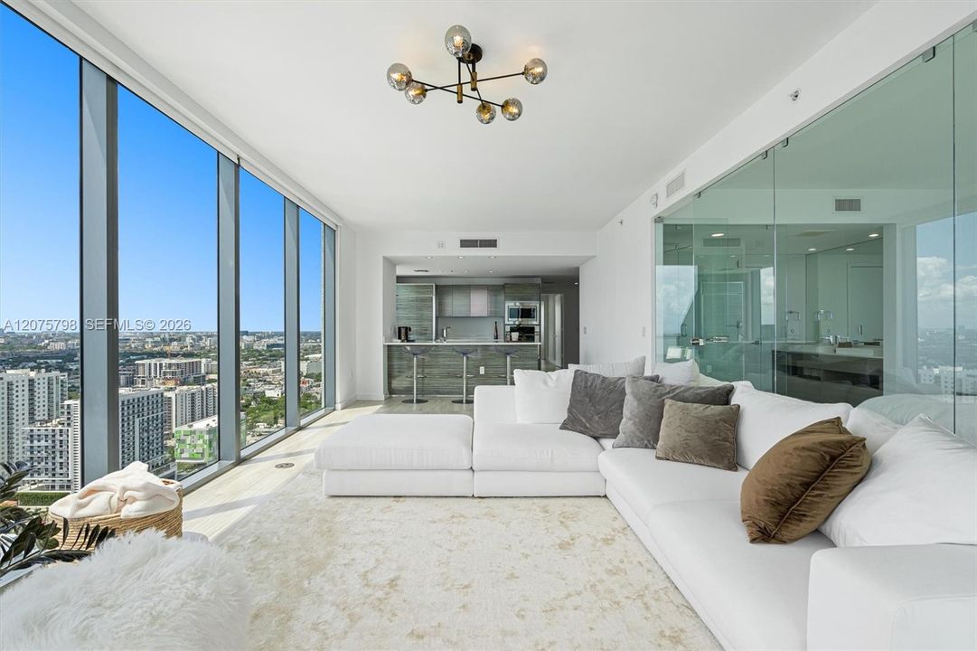En Venta: $1,349,000 (3 camas, 2 baños, 1395 Pies cuadrados)
