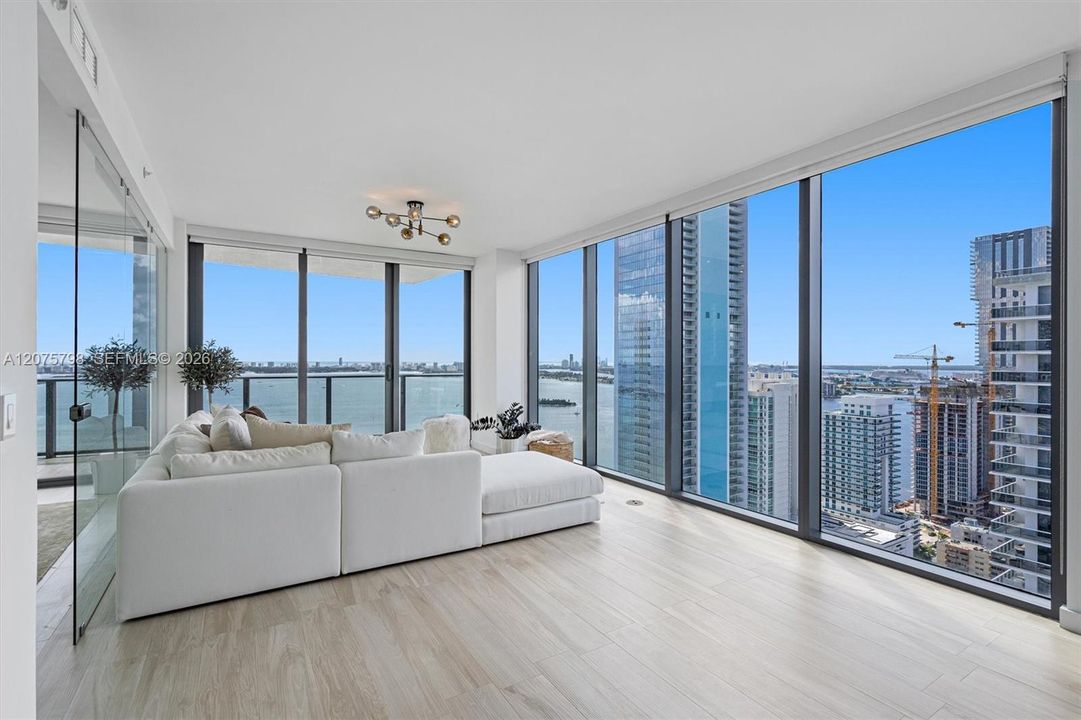 En Venta: $1,349,000 (3 camas, 2 baños, 1395 Pies cuadrados)