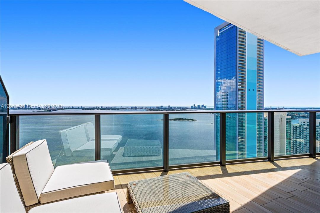 En Venta: $1,349,000 (3 camas, 2 baños, 1395 Pies cuadrados)