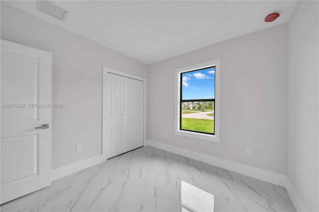 Vendido Recientemente: $259,900 (3 camas, 2 baños, 1094 Pies cuadrados)