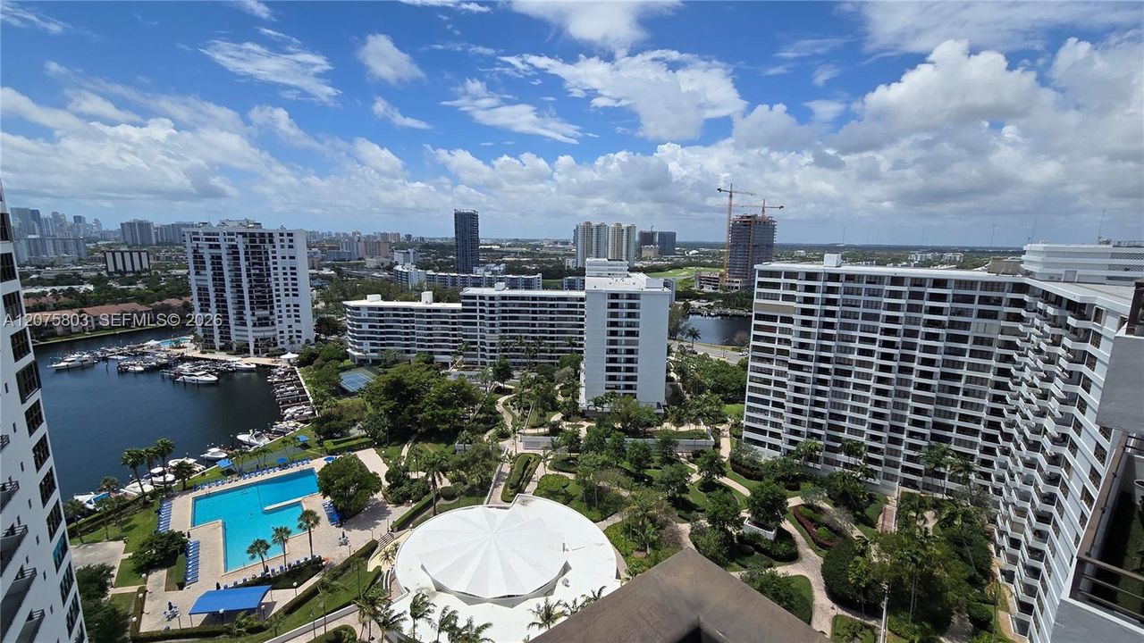 待售: $334,900 (2 贝兹, 2 浴室, 1280 平方英尺)
