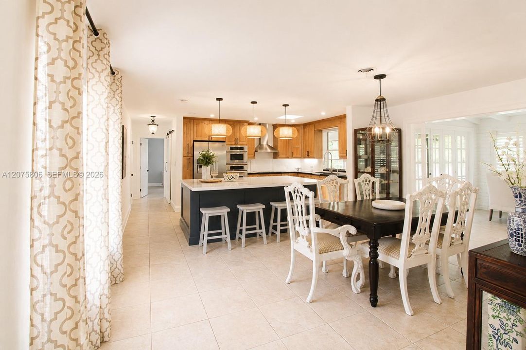 For Rent: $4,200 (4 beds, 2 baths, 2324 Square Feet)