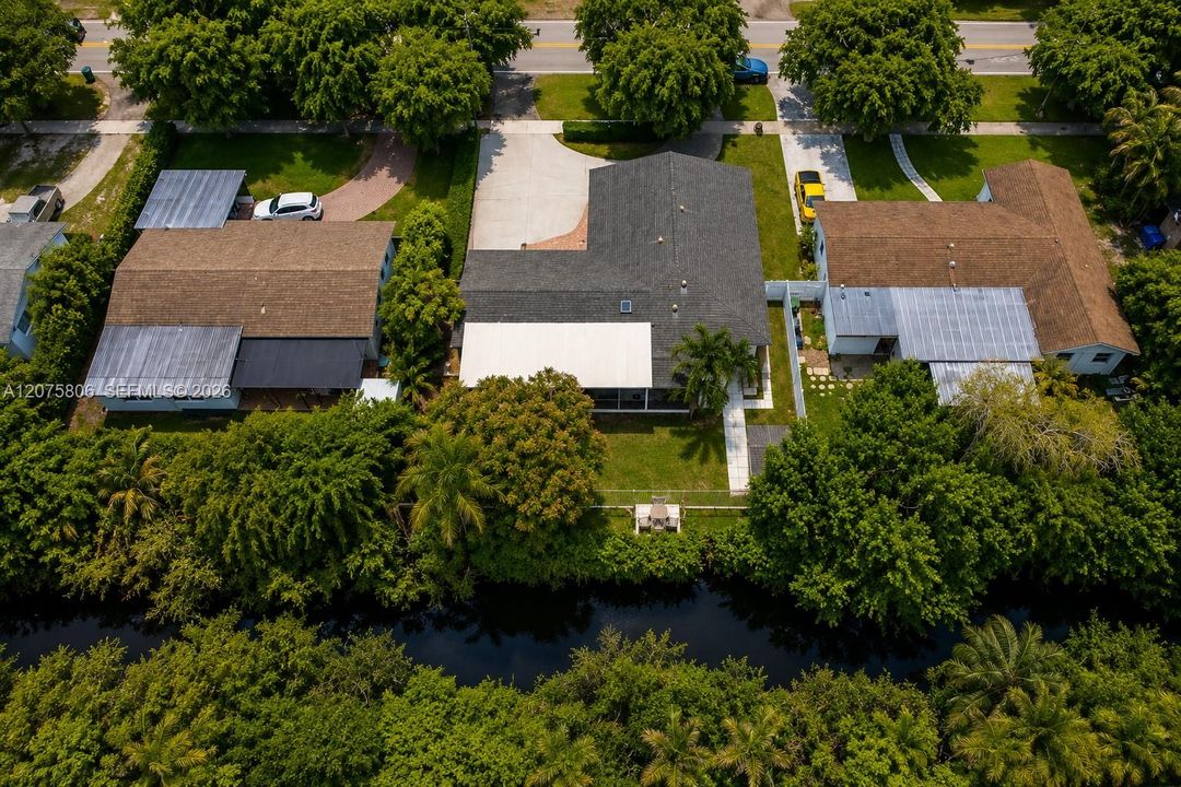 For Rent: $4,200 (4 beds, 2 baths, 2324 Square Feet)