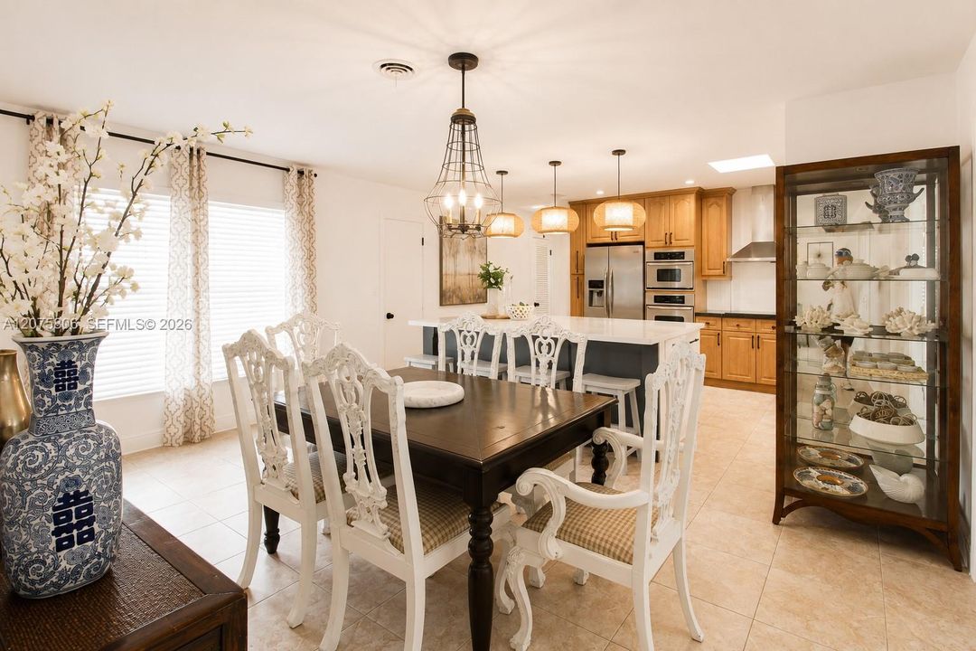 For Rent: $4,200 (4 beds, 2 baths, 2324 Square Feet)