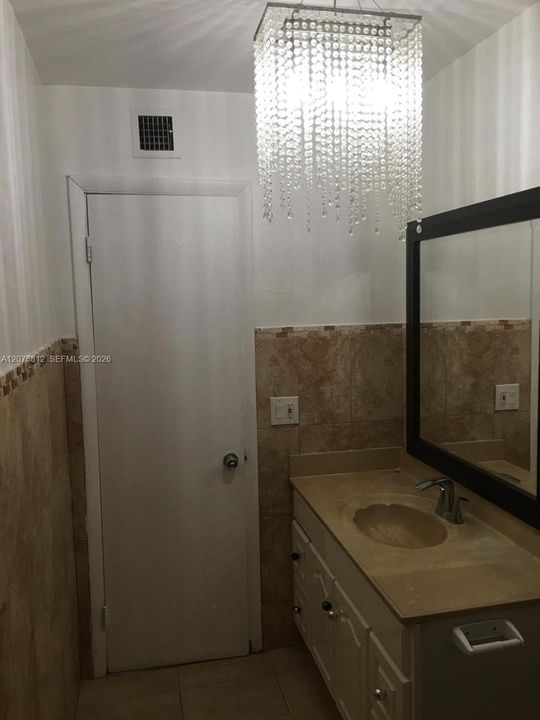 En Renta: $2,800 (3 camas, 1 baños, 1280 Pies cuadrados)