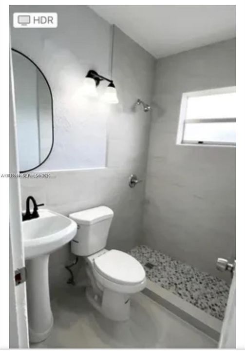 For Rent: $2,500 (2 beds, 1 baths, 950 Square Feet)