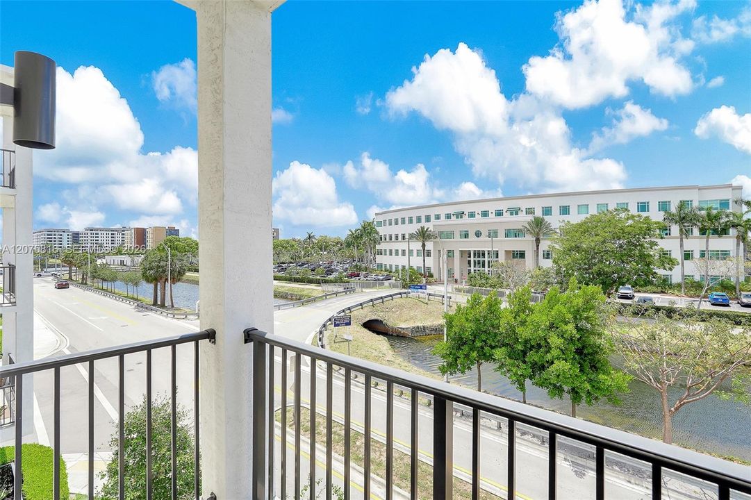 En Venta: $322,000 (1 camas, 1 baños, 738 Pies cuadrados)