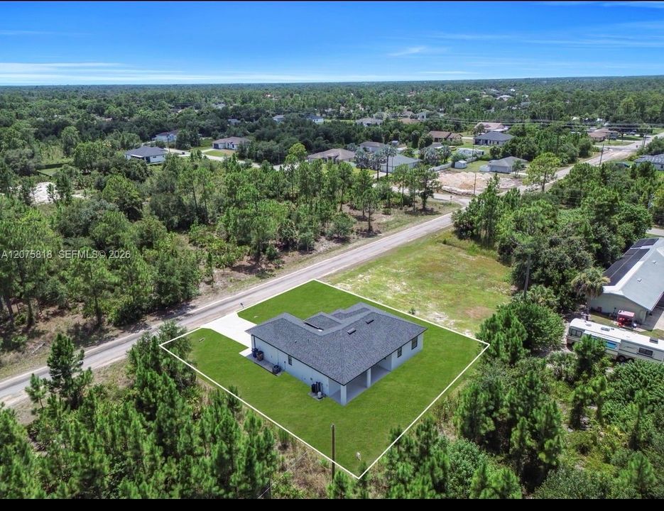 For Sale: $299,999 (3 beds, 2 baths, 1501 Square Feet)