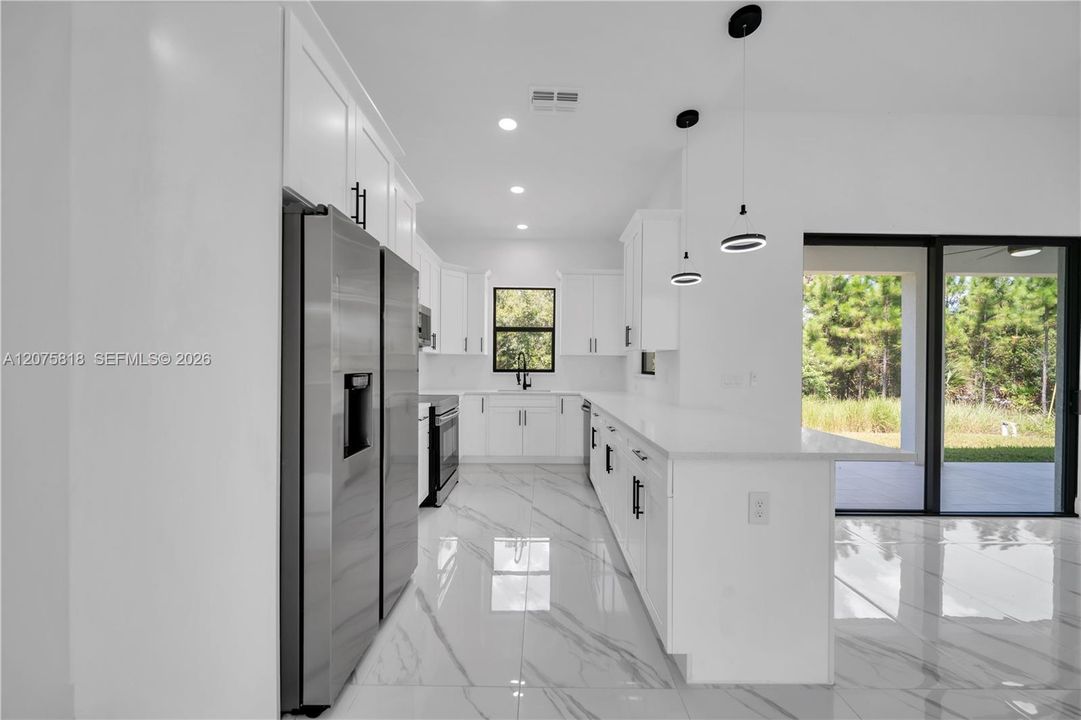 For Sale: $299,999 (3 beds, 2 baths, 1501 Square Feet)