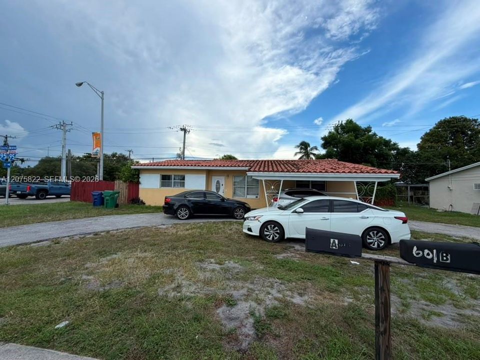 For Rent: $1,500 (1 beds, 1 baths, 1627 Square Feet)