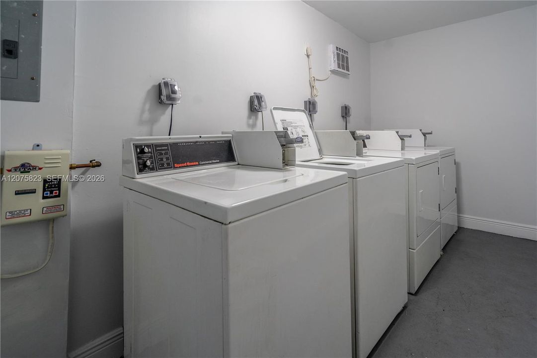 For Rent: $1,675 (1 beds, 1 baths, 550 Square Feet)