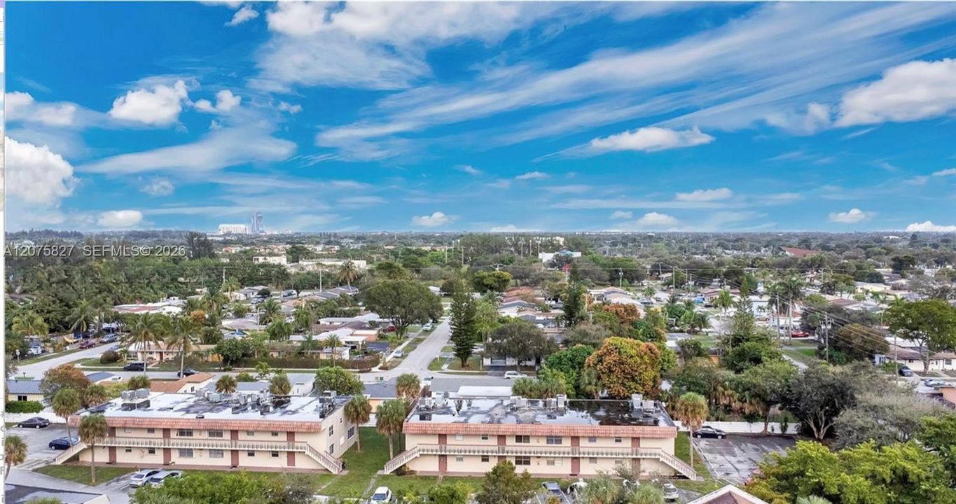 For Rent: $2,000 (2 beds, 1 baths, 1000 Square Feet)