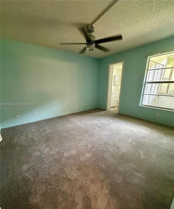 For Rent: $2,000 (2 beds, 1 baths, 1000 Square Feet)