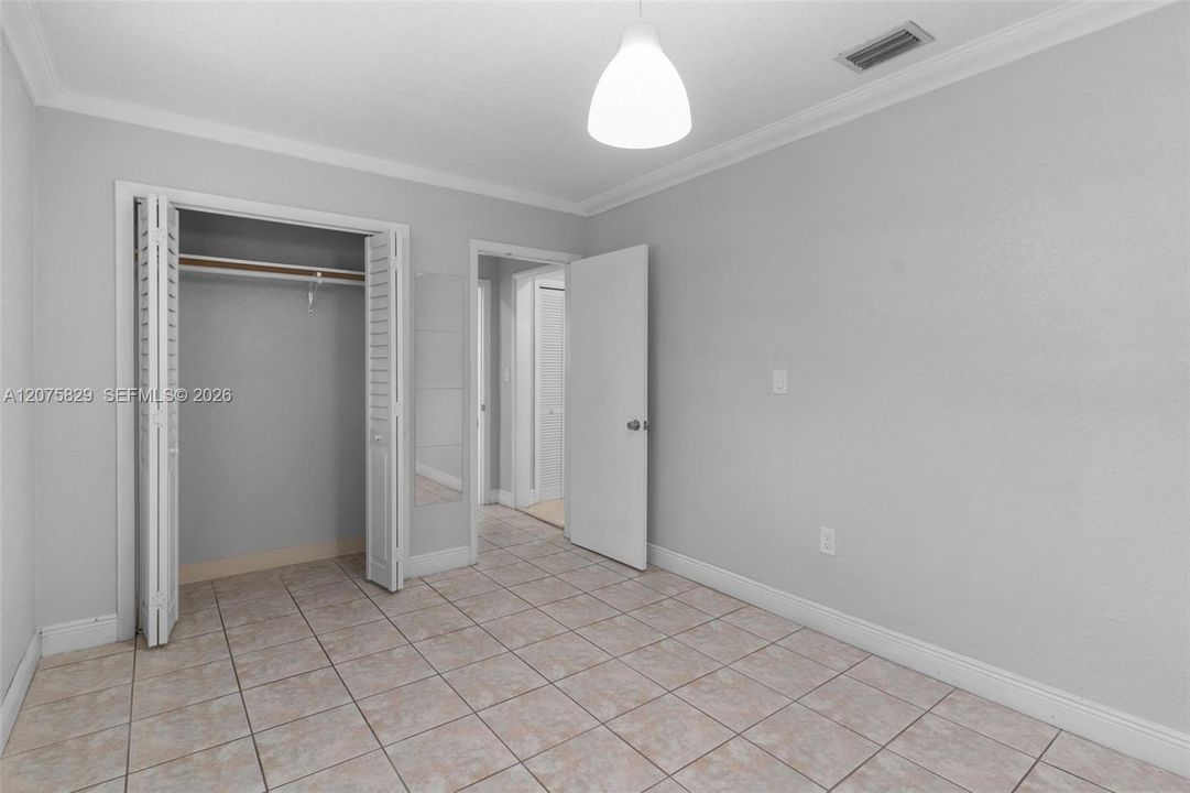 For Rent: $3,100 (3 beds, 2 baths, 1300 Square Feet)