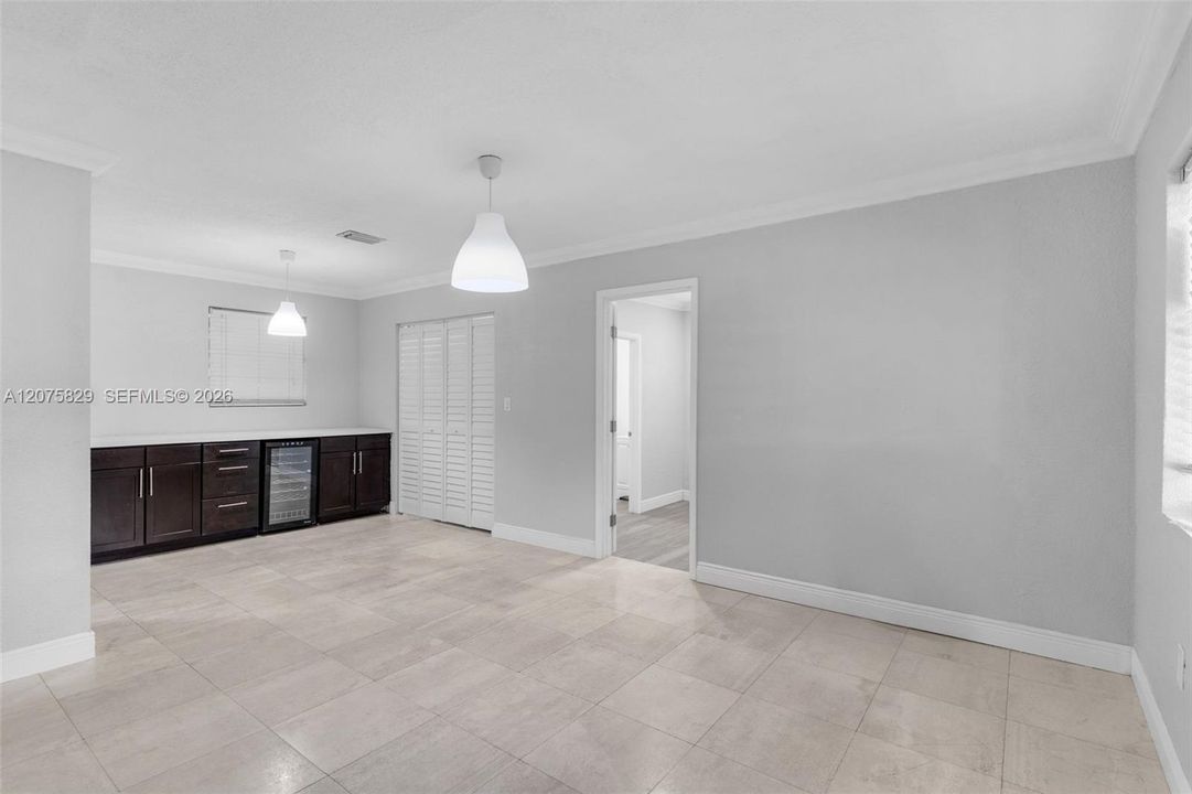 For Rent: $3,100 (3 beds, 2 baths, 1300 Square Feet)