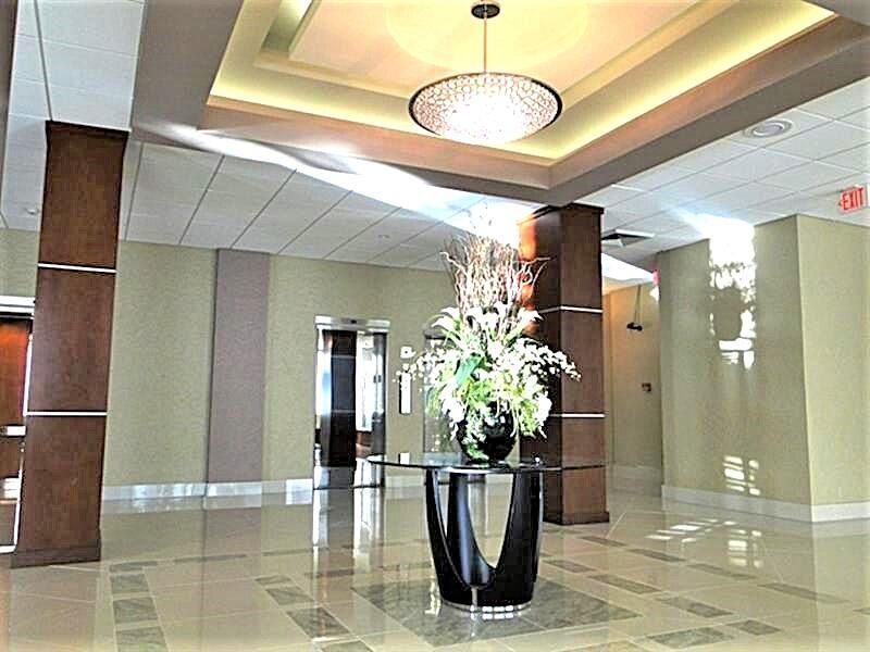 LOBBY. lightjpg
