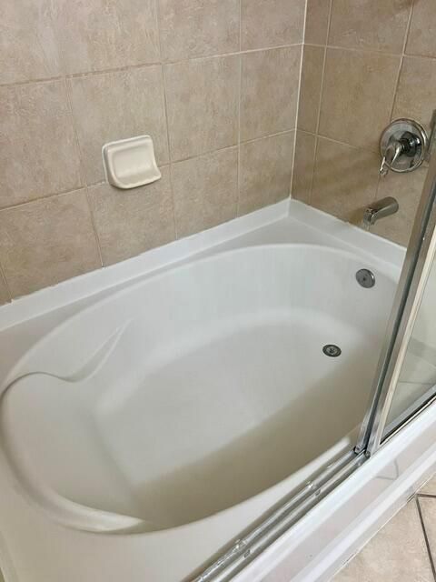 Roman Tub