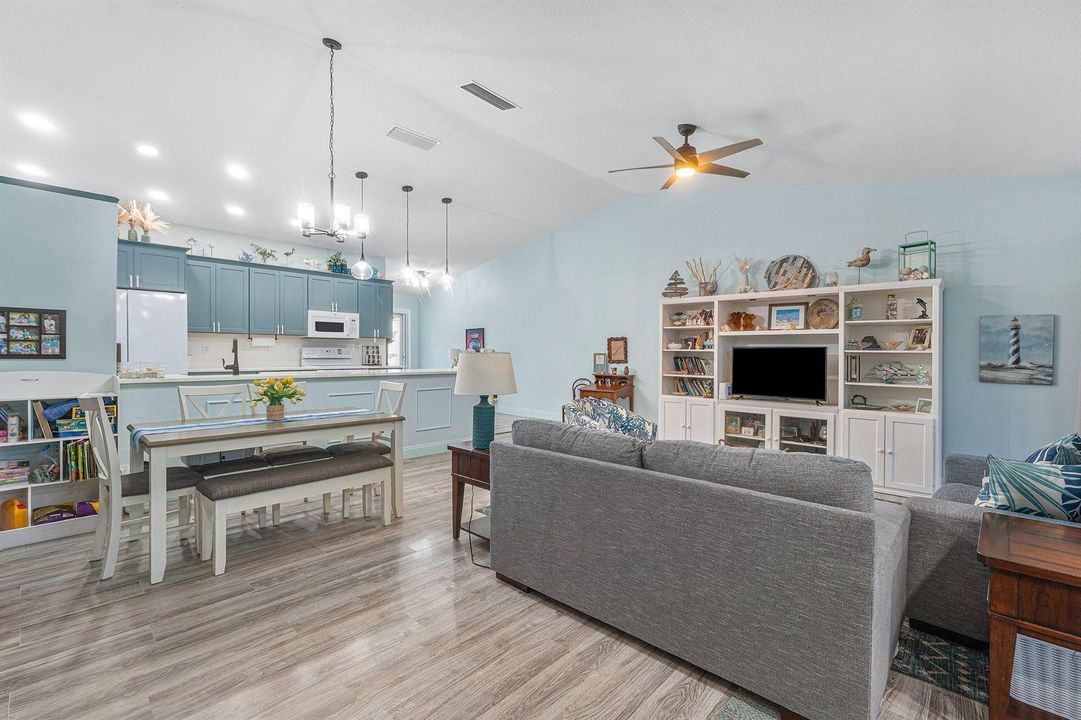 018-5225SpiceDrive-PalmBeachGardens-FL-3
