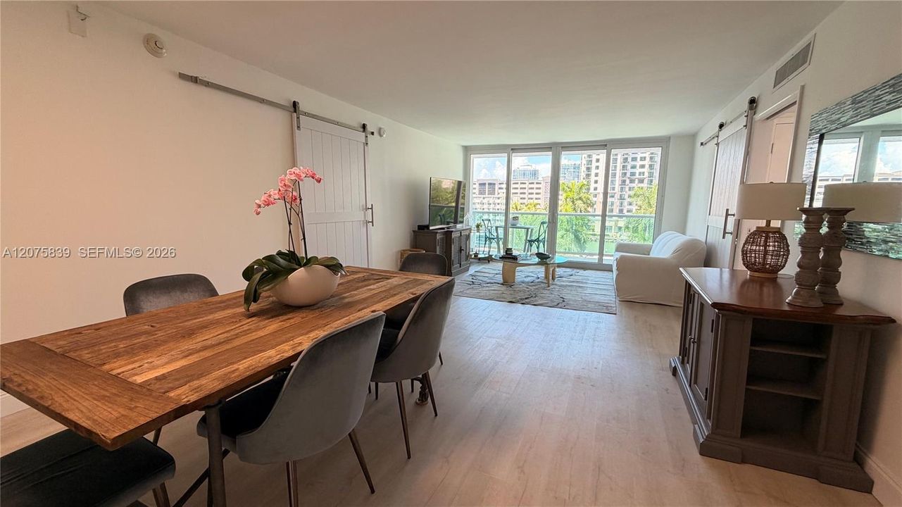 En Venta: $499,990 (2 camas, 2 baños, 1357 Pies cuadrados)