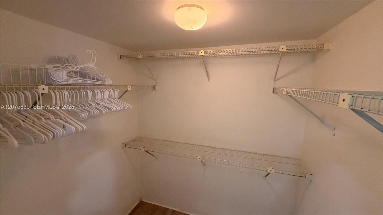 En Venta: $499,990 (2 camas, 2 baños, 1357 Pies cuadrados)