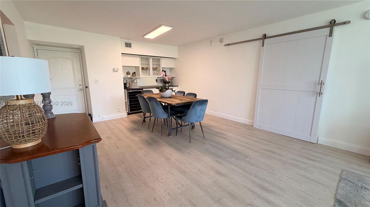 En Venta: $499,990 (2 camas, 2 baños, 1357 Pies cuadrados)