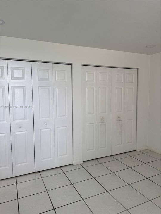 En Venta: $289,000 (2 camas, 2 baños, 1086 Pies cuadrados)
