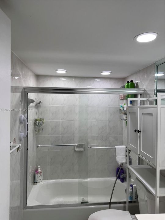 En Venta: $289,000 (2 camas, 2 baños, 1086 Pies cuadrados)